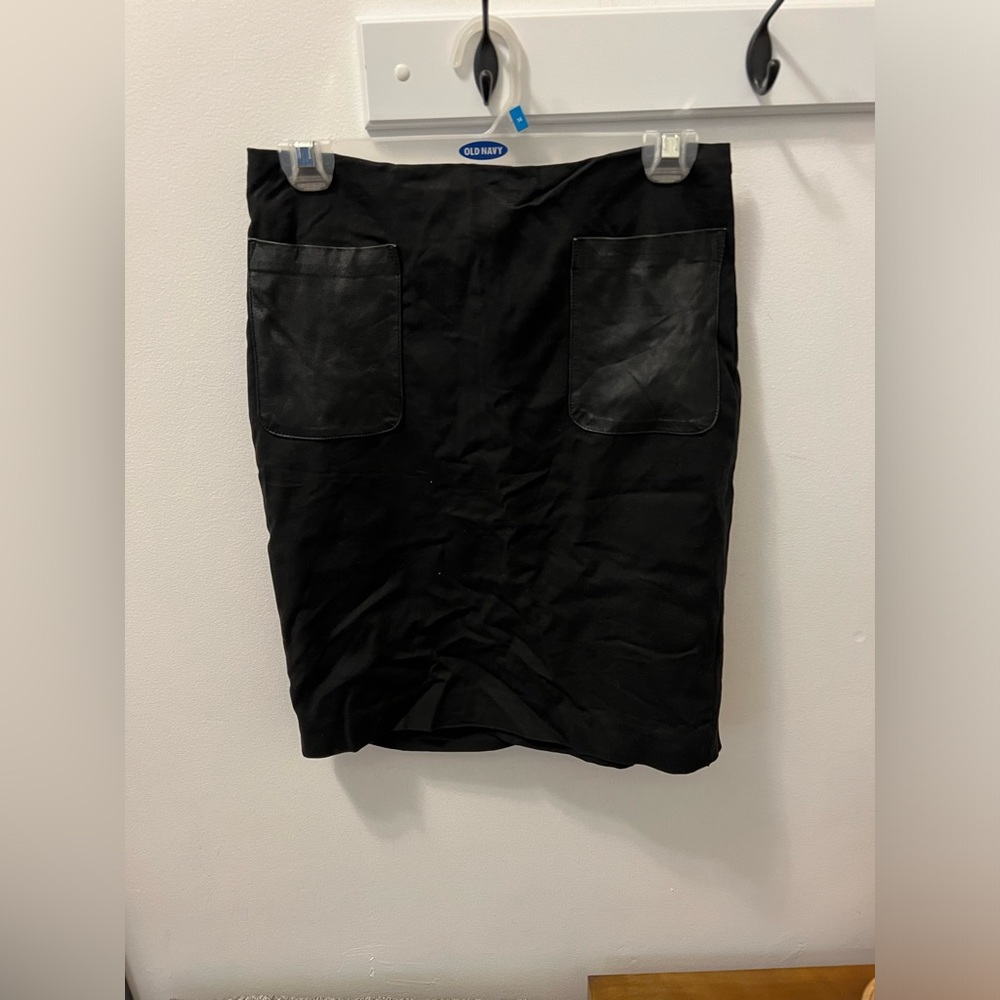 Club Monaco Skirt.  💥2/10$💥